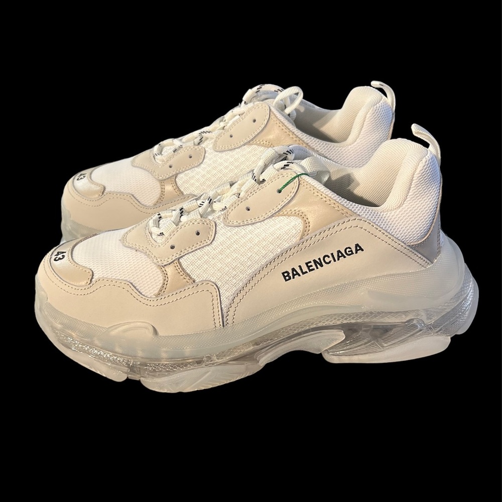 Material 48% polyurethane 52% polyester leather free comfortable and nice